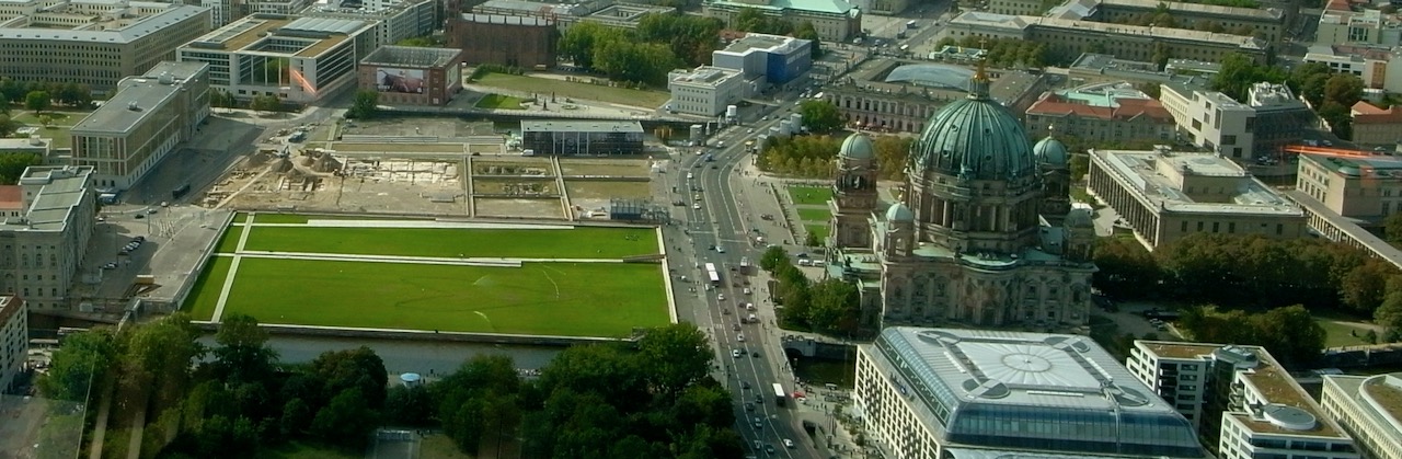 Palast der Republik / 共和国宮殿跡